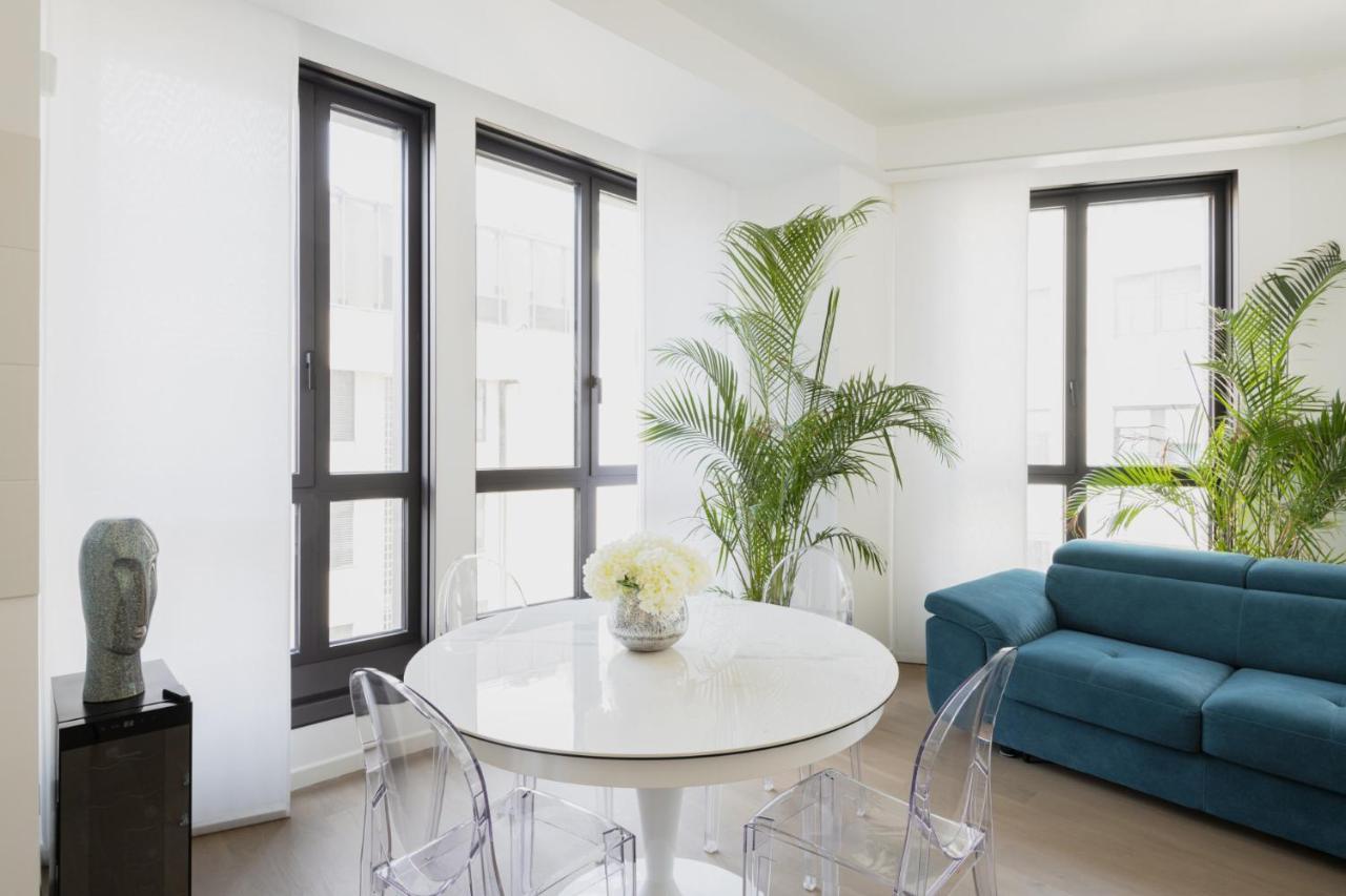 Easylife - Lussuosa Dimora Con Rooftop Condominiale Vista Duomo Milan Bagian luar foto
