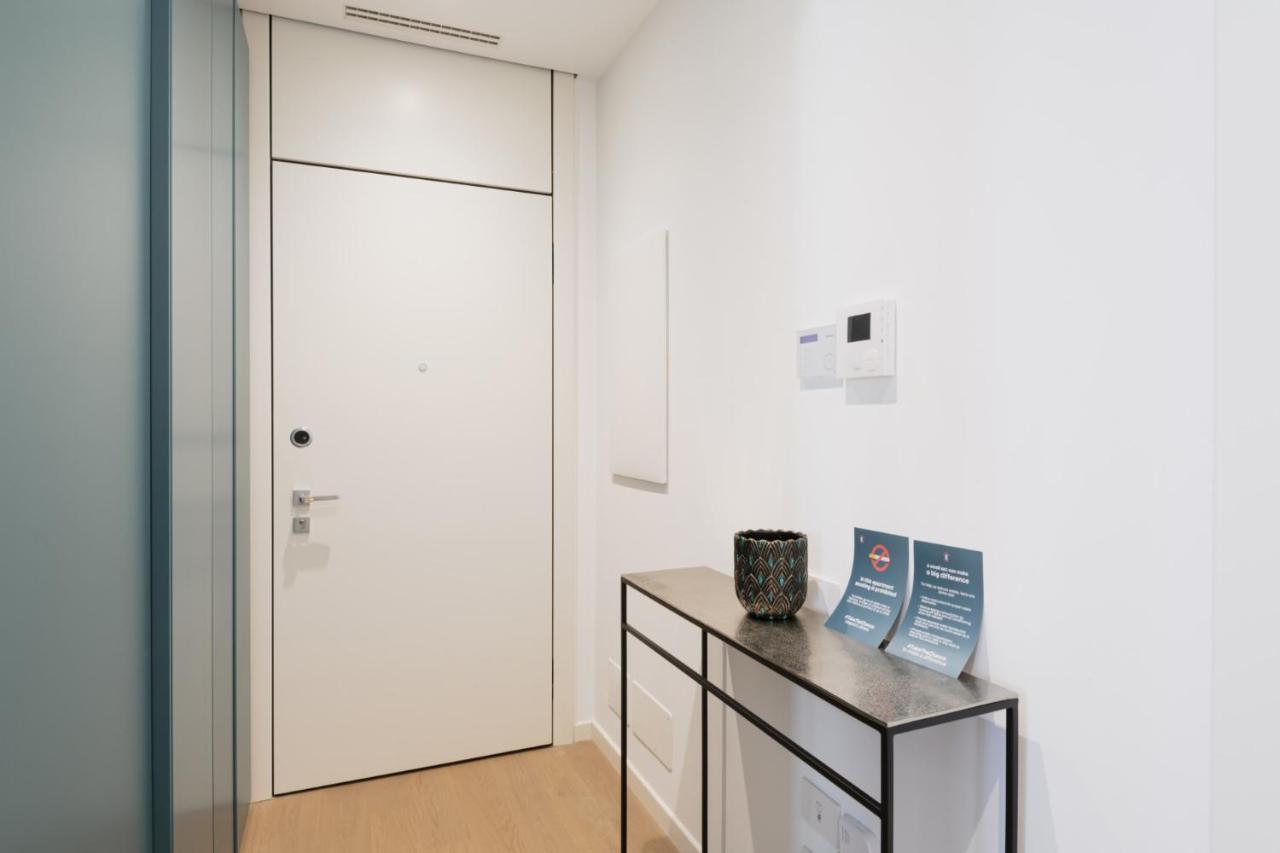 Easylife - Lussuosa Dimora Con Rooftop Condominiale Vista Duomo Milan Bagian luar foto