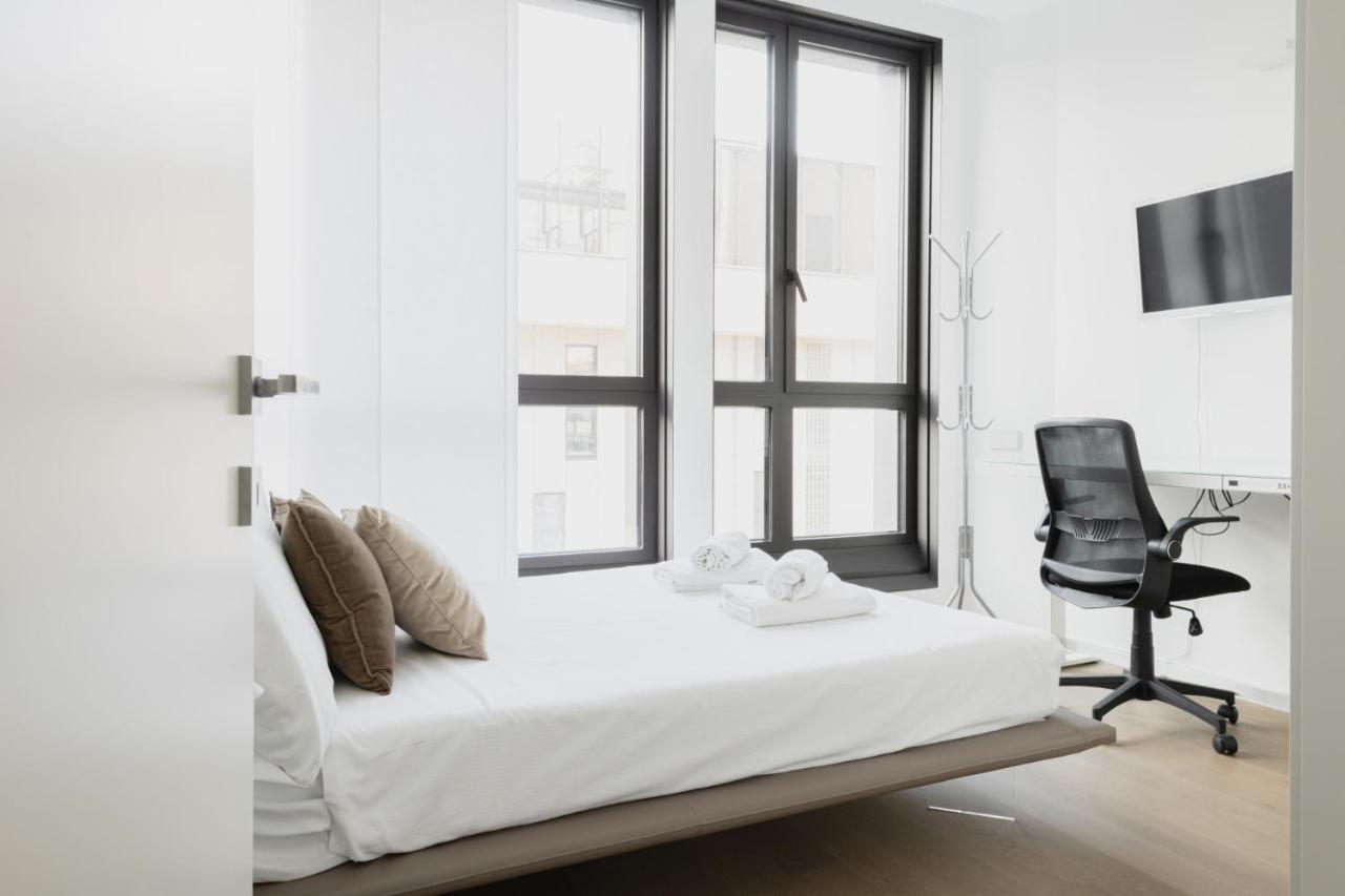 Easylife - Lussuosa Dimora Con Rooftop Condominiale Vista Duomo Milan Bagian luar foto