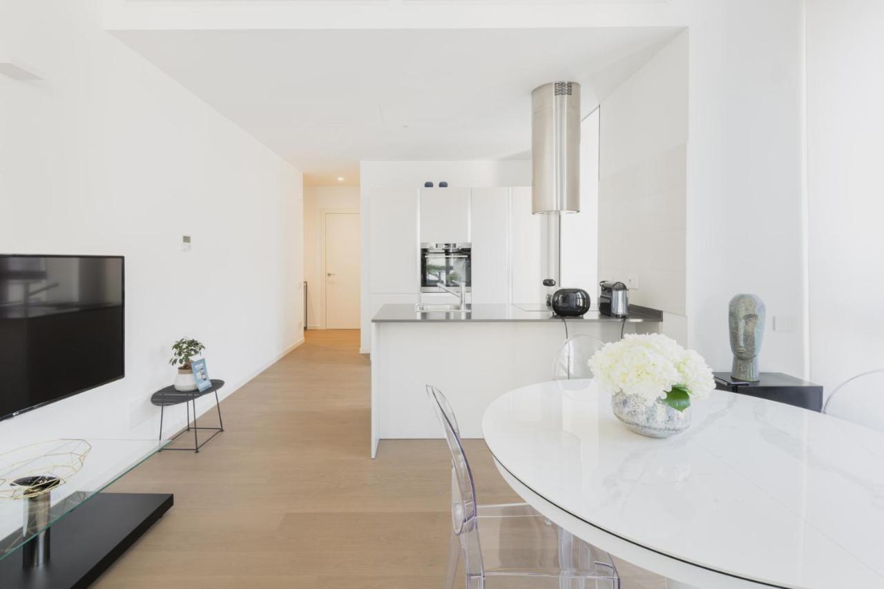 Easylife - Lussuosa Dimora Con Rooftop Condominiale Vista Duomo Milan Bagian luar foto