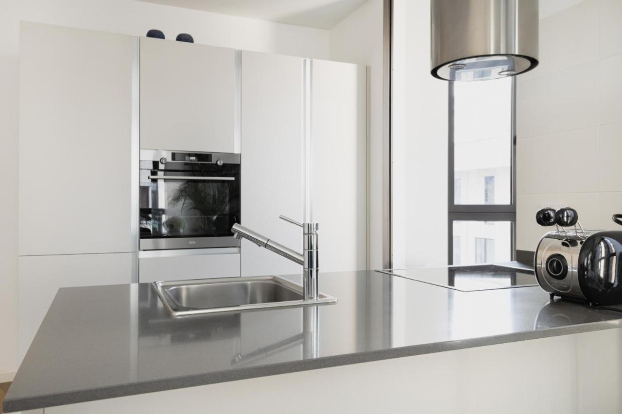 Easylife - Lussuosa Dimora Con Rooftop Condominiale Vista Duomo Milan Bagian luar foto